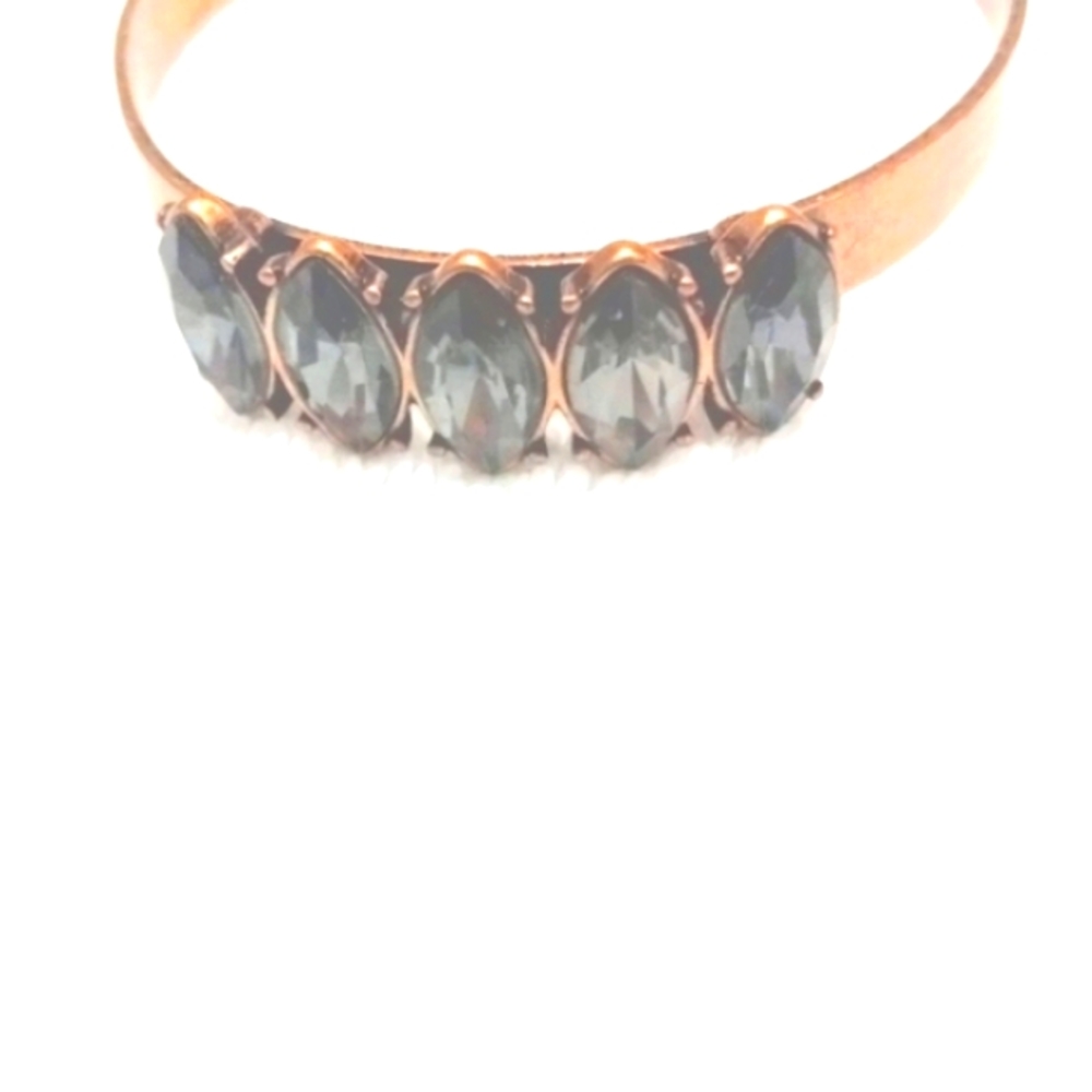 Brass Tone Braclette w/5 Blue/Violet Glass Stones